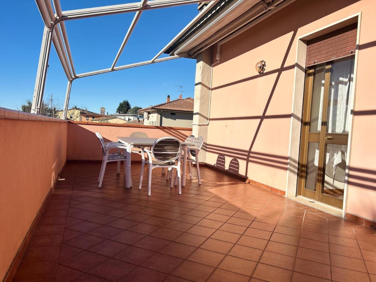 Albi'S House,Terrazza ,Wi-Fi, Parcheggio, Ac Leilighet Lucca Eksteriør bilde
